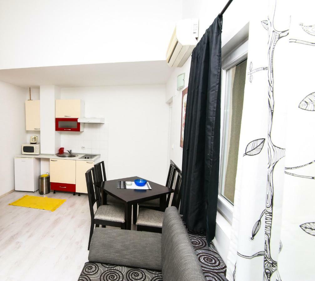 Apartments Alma Podgora Bagian luar foto